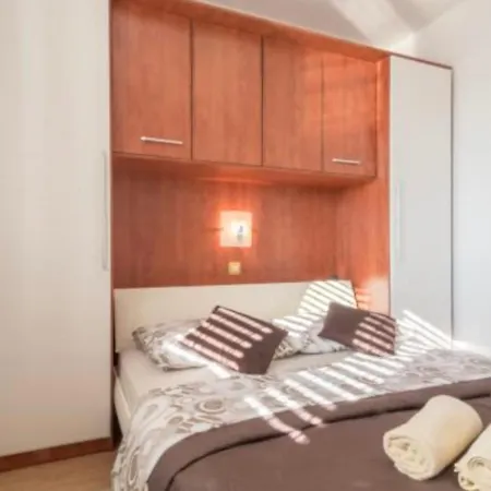 Maja Apartment Vrsi